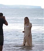 isabellucasfancom_photoshootsbts_082.jpg