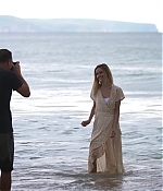 isabellucasfancom_photoshootsbts_083.jpg