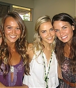 isabellucasfancom_homeandaway_002.jpg