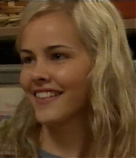 isabellucasfancom_haa3581_087.jpg