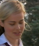 isabellucasfancom_homeandaway_010.jpg