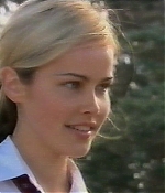 isabellucasfancom_homeandaway_013.jpg