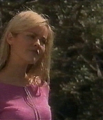 isabellucasfancom_homeandaway_014.jpg