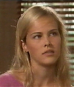 isabellucasfancom_homeandaway_056.jpg