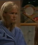 isabellucasfancom_homeandaway_051.jpg