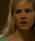 isabellucasfancom_homeandaway_050.jpg