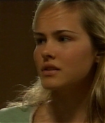 isabellucasfancom_homeandaway_060.jpg