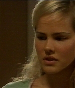 isabellucasfancom_homeandaway_065.jpg