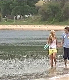 isabellucasfancom_homeandaway_073.jpg