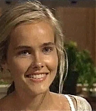 isabellucasfancom_homeandaway_046.jpg