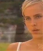 isabellucasfancom_homeandaway_0279.jpg