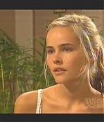 isabellucasfancom_homeandaway_0069.jpg