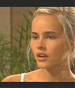 isabellucasfancom_homeandaway_0077.jpg