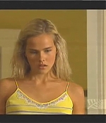 isabellucasfancom_homeandaway_0216.jpg