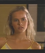 isabellucasfancom_homeandaway_0307.jpg