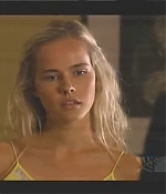 isabellucasfancom_homeandaway_0309.jpg