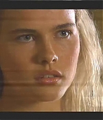 isabellucasfancom_homeandaway_0315.jpg