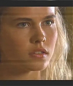 isabellucasfancom_homeandaway_0320.jpg