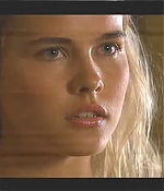 isabellucasfancom_homeandaway_0321.jpg