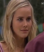 isabellucasfancom_homeandaway_0034.jpg