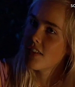 isabellucasfancom_homeandaway_0113.jpg