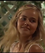 isabellucasfancom_homeandaway_049.jpg