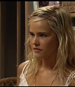 isabellucasfancom_homeandaway_059.jpg