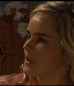 isabellucasfancom_homeandaway_159.jpg