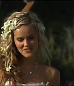 isabellucasfancom_homeandaway_298.jpg