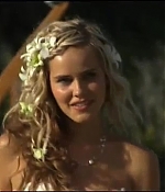 isabellucasfancom_homeandaway_300.jpg