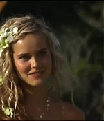 isabellucasfancom_homeandaway_306.jpg