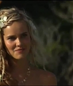 isabellucasfancom_homeandaway_307.jpg