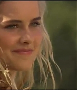 isabellucasfancom_homeandaway_347.jpg