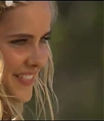 isabellucasfancom_homeandaway_354.jpg