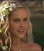 isabellucasfancom_homeandaway_384.jpg