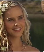 isabellucasfancom_homeandaway_388.jpg