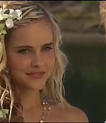 isabellucasfancom_homeandaway_395.jpg