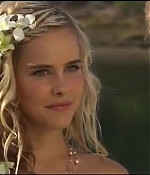 isabellucasfancom_homeandaway_397.jpg