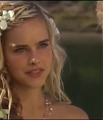 isabellucasfancom_homeandaway_403.jpg