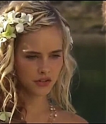 isabellucasfancom_homeandaway_407.jpg