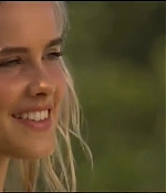 isabellucasfancom_homeandaway_460.jpg