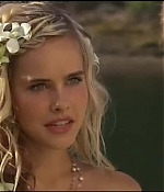 isabellucasfancom_homeandaway_471.jpg