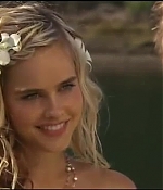 isabellucasfancom_homeandaway_481.jpg