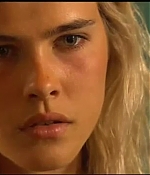 isabellucasfancom_homeandaway_735.jpg