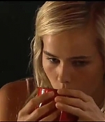 isabellucasfancom_homeandaway_744.jpg