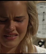 isabellucasfancom_homeandaway_096.jpg