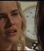 isabellucasfancom_homeandaway_121.jpg