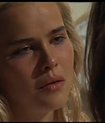 isabellucasfancom_homeandaway_125.jpg