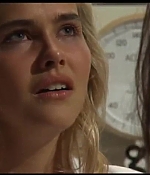 isabellucasfancom_homeandaway_135.jpg