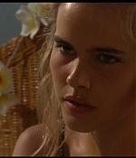 isabellucasfancom_homeandaway_0073.jpg